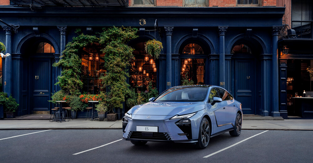 Lexus ES_2026_05.jpg