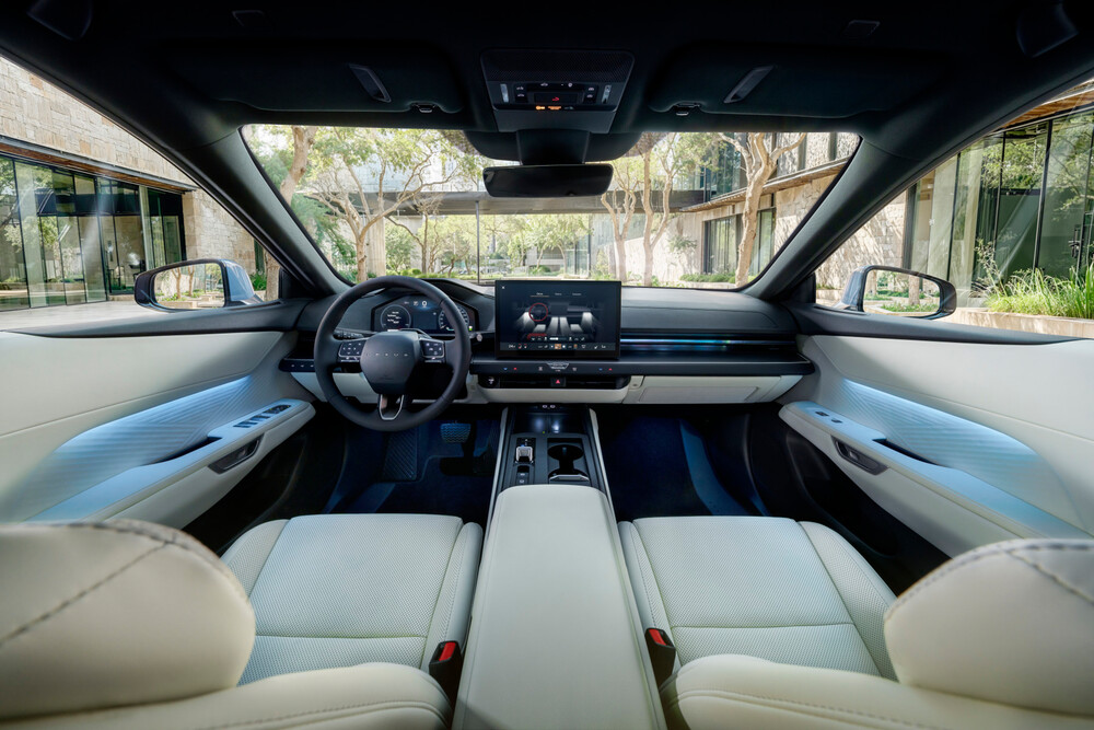 Lexus ES_2026_02.jpg