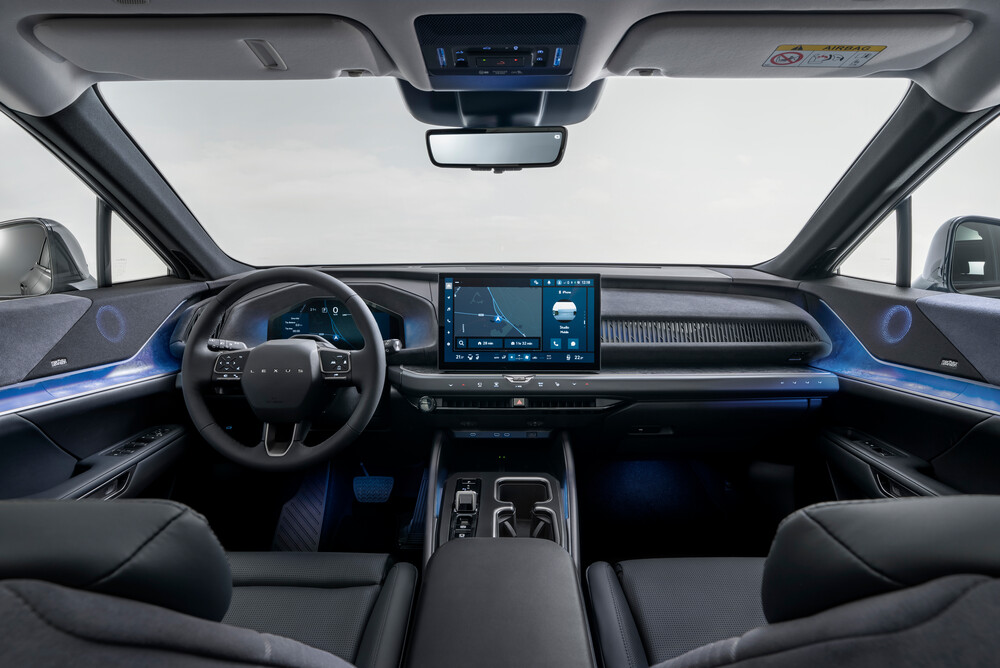 2026_Lexus TZ_WP_08.jpg