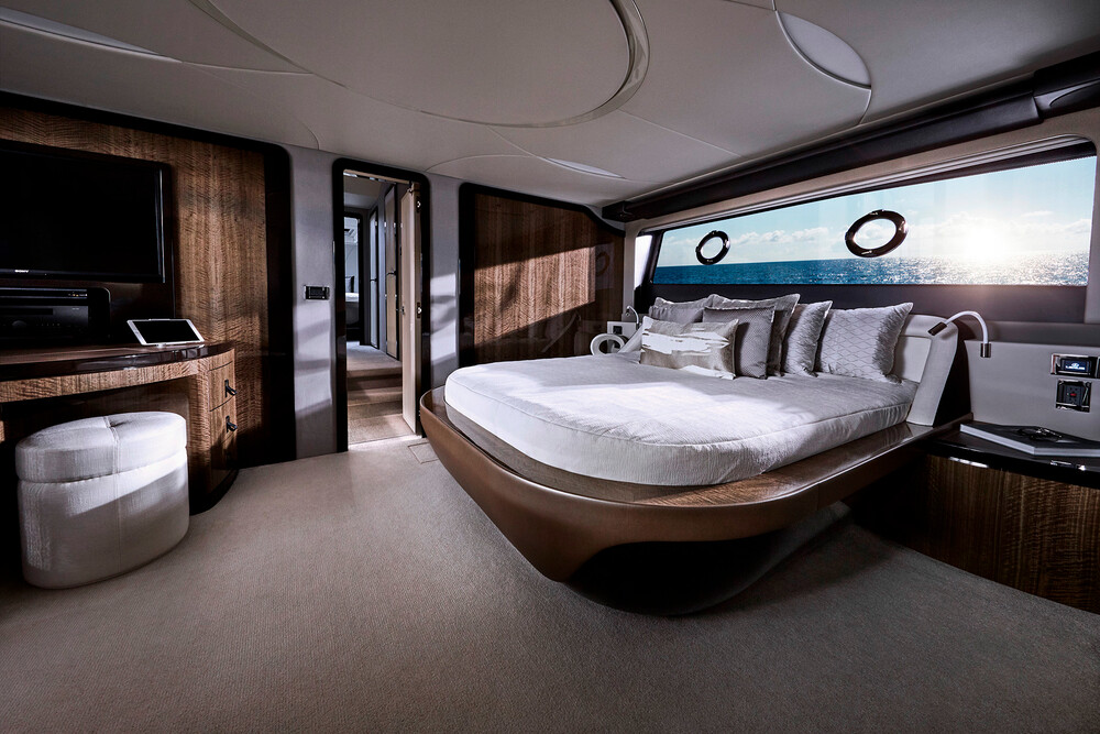 ly680interior3.jpg